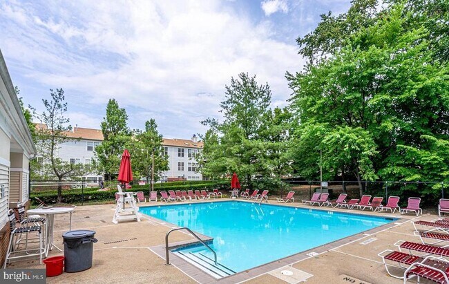 Building Photo - 9259 Cardinal Forest Ln