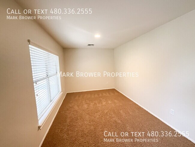 Building Photo - 1648 E Canyon Way