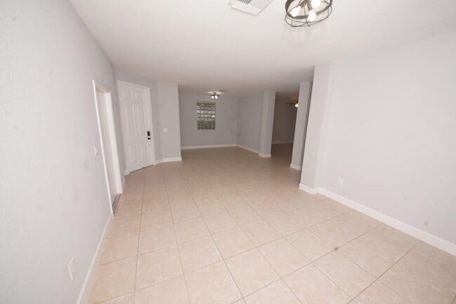 Building Photo - 5095 Rambler Rose Way