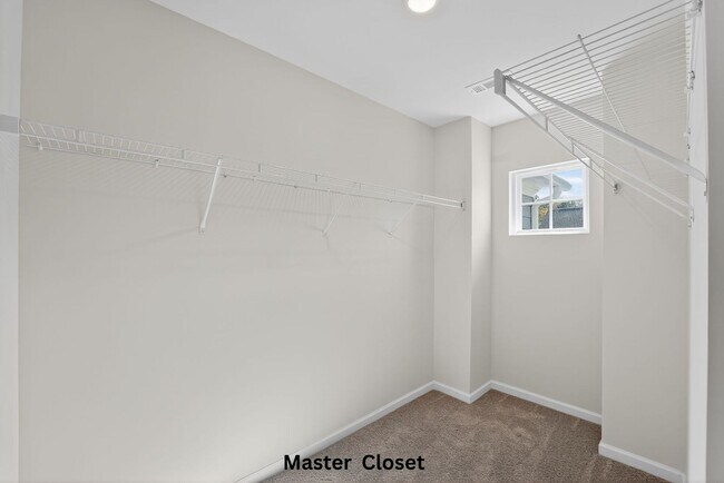 Building Photo - 233 Bloomfield Cir