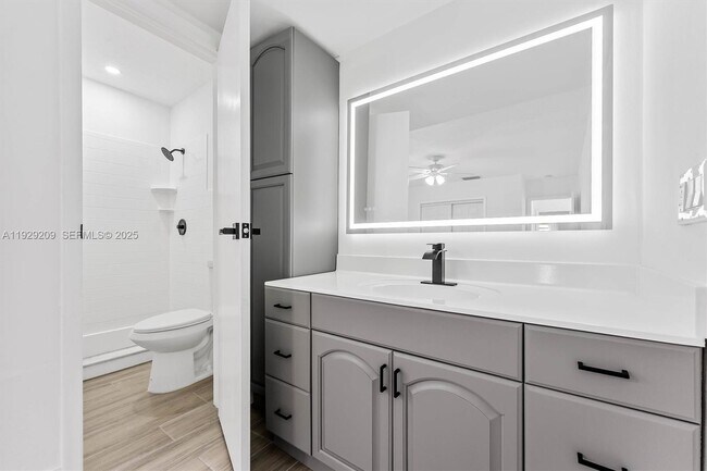 Building Photo - 2610 NW 83rd Ave