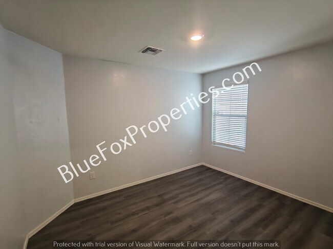 Building Photo - 5974 S Tappen Dr