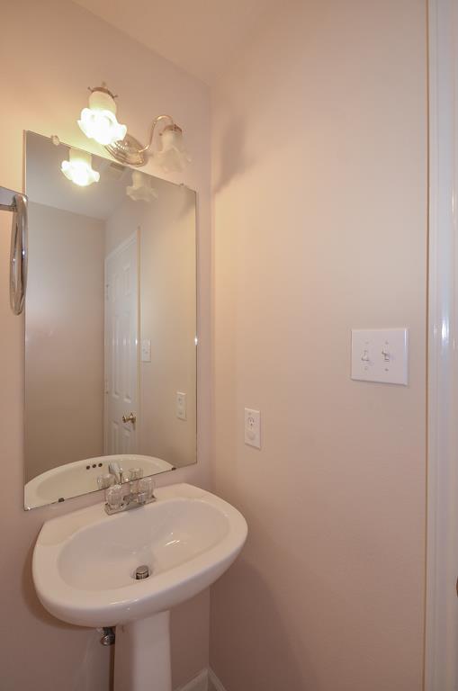 Building Photo - 2135 Brinton Oaks Ct