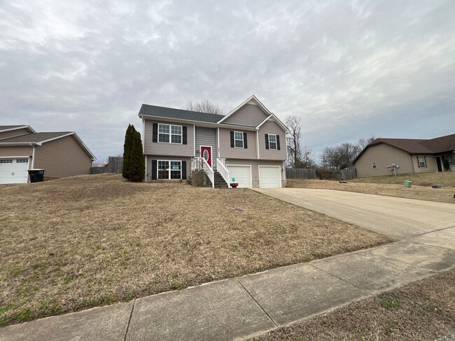 Building Photo - Two Story 4-Bedroom Cedar Valley Home in C...