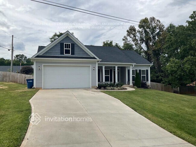 Building Photo - 202 N Toria Dr