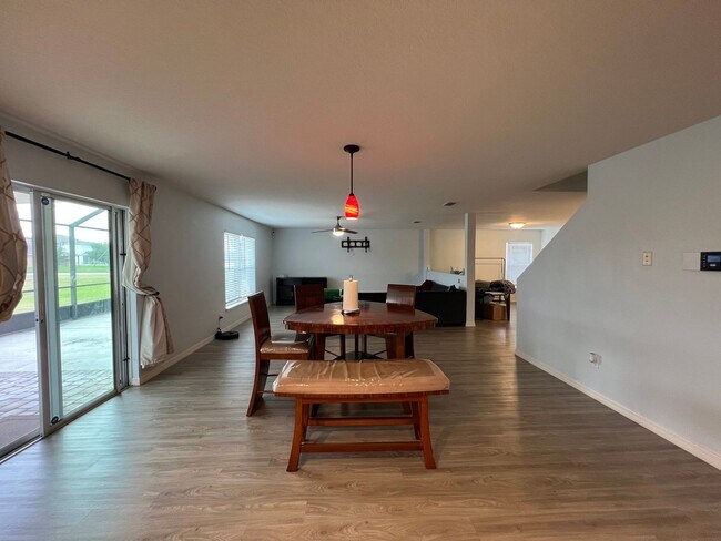 Building Photo - Updated 4 Bedroom, 3 1/2-bathroom home