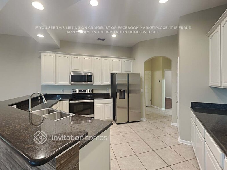 Building Photo - 2151 Wintermere Pointe Dr