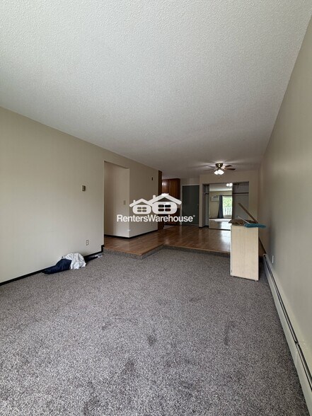 Building Photo - 1601 N Innsbruck Dr