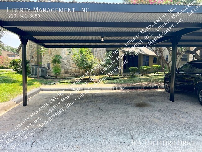 Building Photo - 304 Thetford Dr