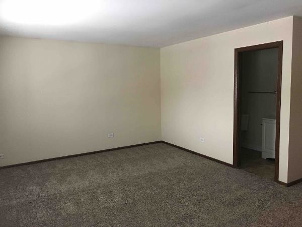 Building Photo - 5058 Roberta Ln