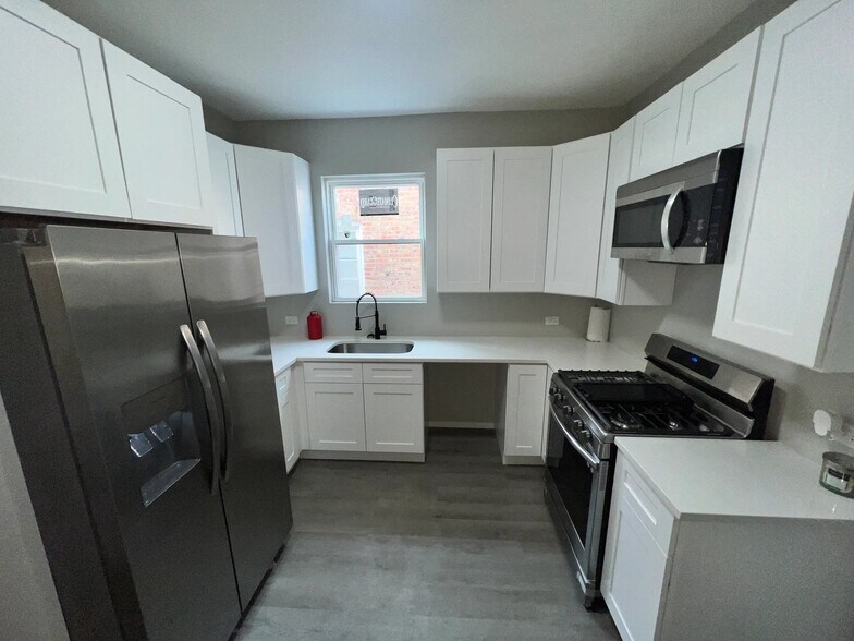 Building Photo - 7819 S Morgan St