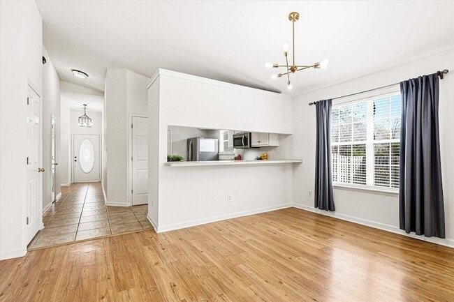 Building Photo - 335 Dreadnaught Ct