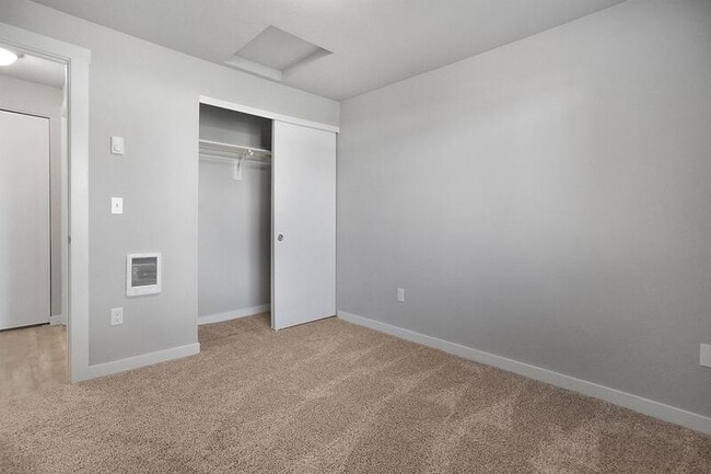 Building Photo - 7238 SW Garden Home Rd