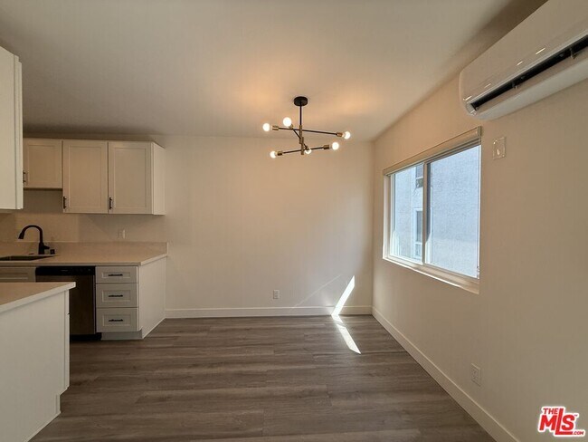 Building Photo - 3707 S Canfield Ave