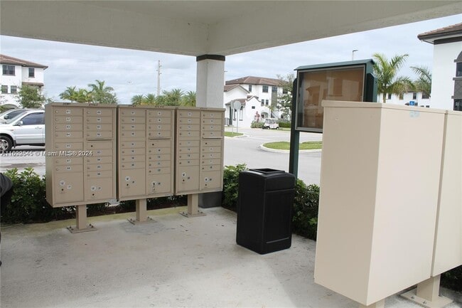 Building Photo - 15650 SW 136th St