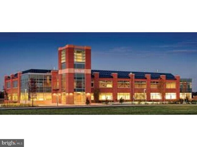 Building Photo - 306 Cornell Rd