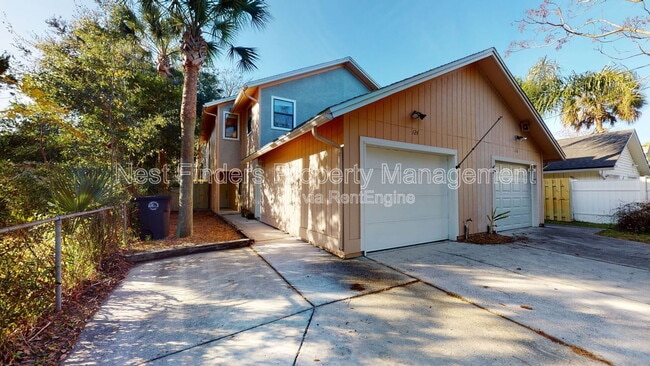 Primary Photo - 124 Magnolia St