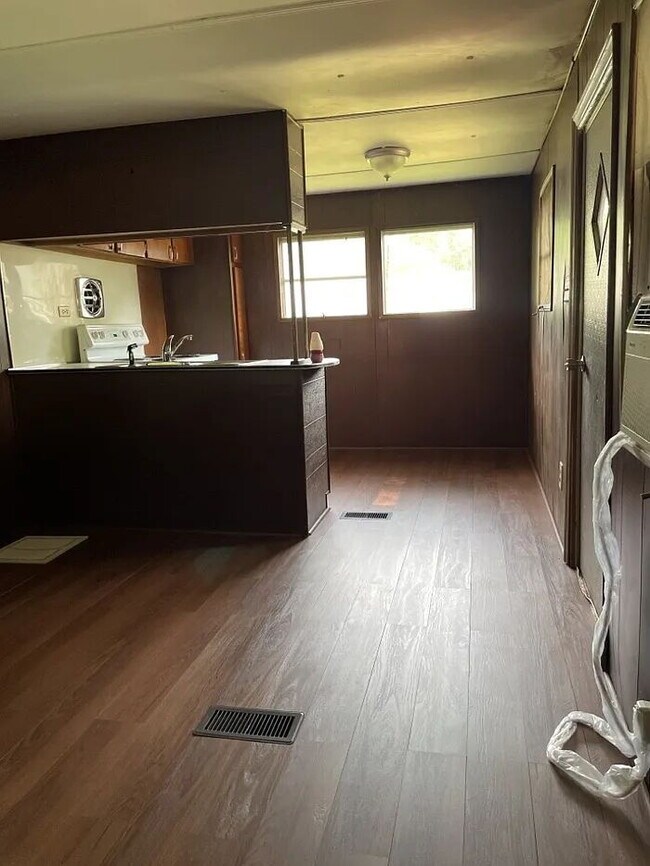 Building Photo - 2-Bedroom Mobile Home in Greenville