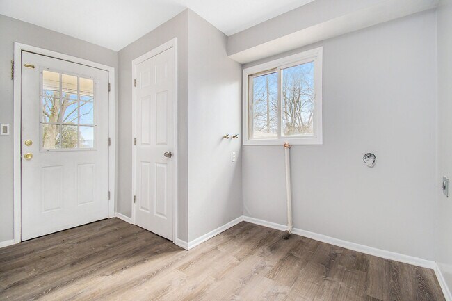 Building Photo - 1542 10th St