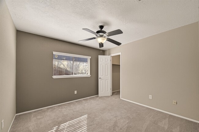 Building Photo - 17043 Coachmaker Dr