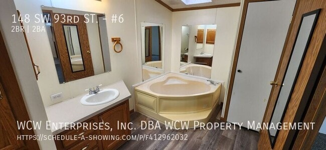 Building Photo - 148 SW 93rd St