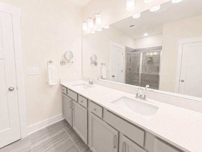 Building Photo - 404 Cattail Holw Wy