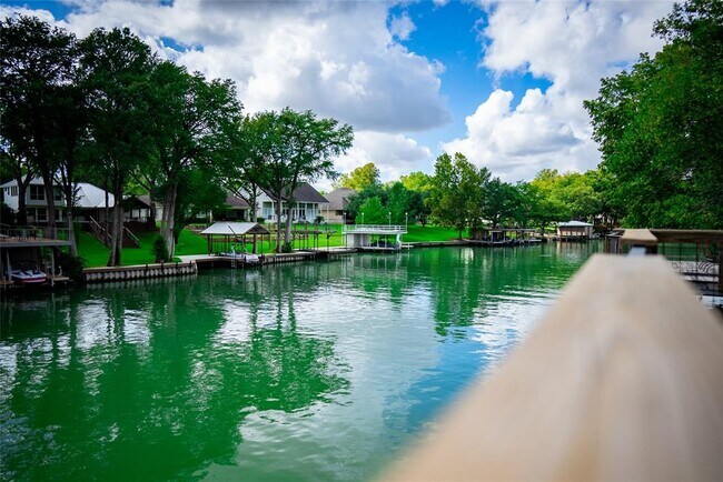 Building Photo - 1035 Timber Elm