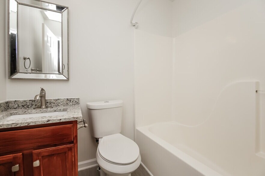 Building Photo - 369 Kades Cove Dr