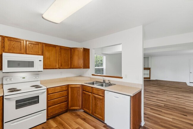 Building Photo - 1725-1727-1727 Louise Cir