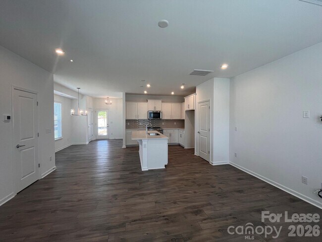 Building Photo - 16305 Leading St