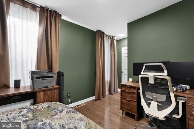 Building Photo - 1616 Webster St