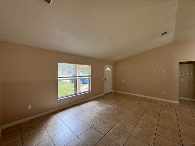 Building Photo - THIS IS NOT AVAILABLE FOR SHOWING UNTIL MI...