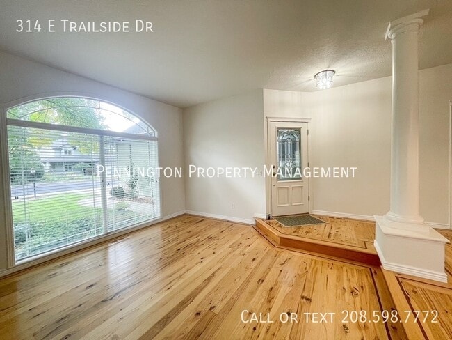 Building Photo - 314 E Trailside Dr