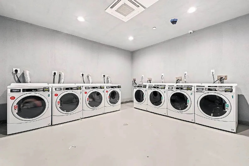 Building Photo - 23-33 Astoria Blvd