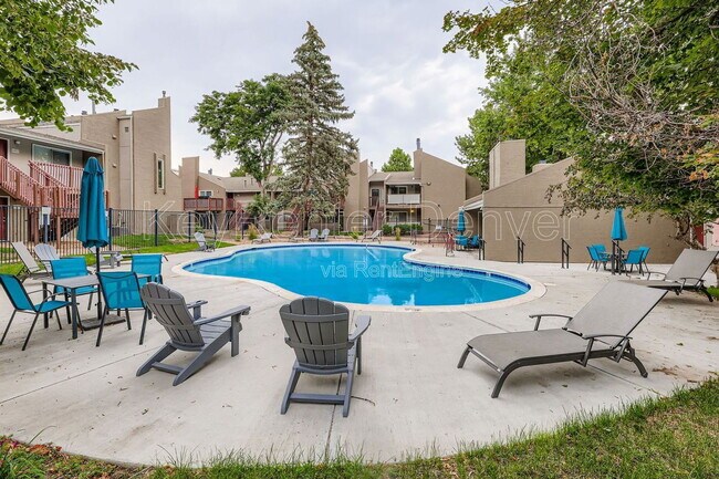 Building Photo - 5300 Cherry Creek S Dr