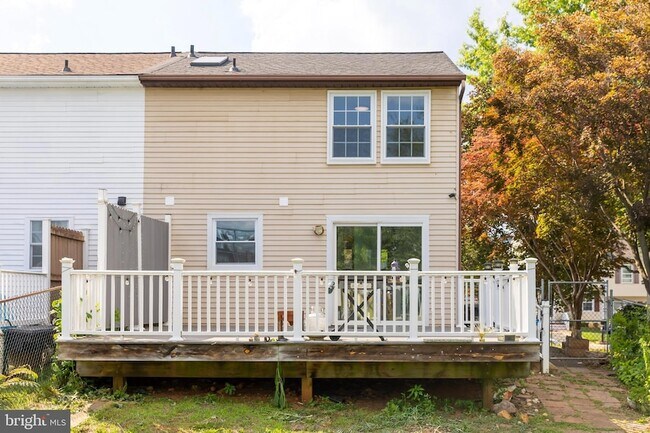 Building Photo - 178 Stonegate Dr