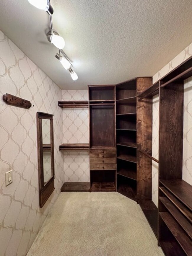 Building Photo - Spacious 5 Bedroom Home in Menifee Lakes with a 3 Car Garage for Lease!