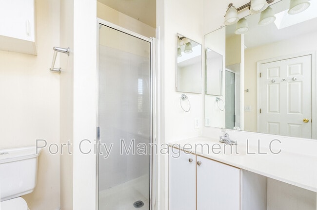 Building Photo - 6732 Cozy Ln