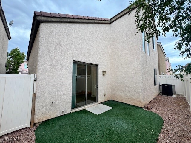 Building Photo - 8166 Altamont Ridge St