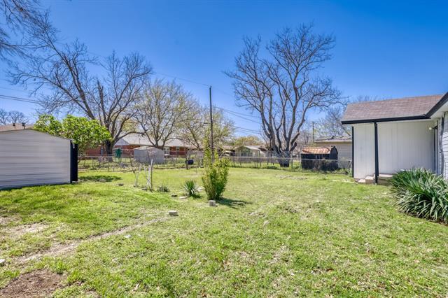 Building Photo - 904 21st St