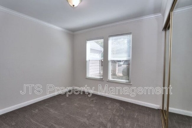 Building Photo - 9221 Rock Canyon Way