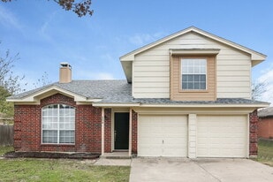 Building Photo - 204 Briarglen Dr