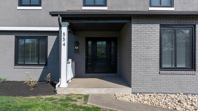 Building Photo - 554 Pointview Dr