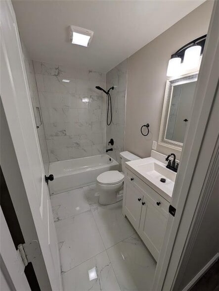 Building Photo - 2839 Five Forks Trickum Rd SW