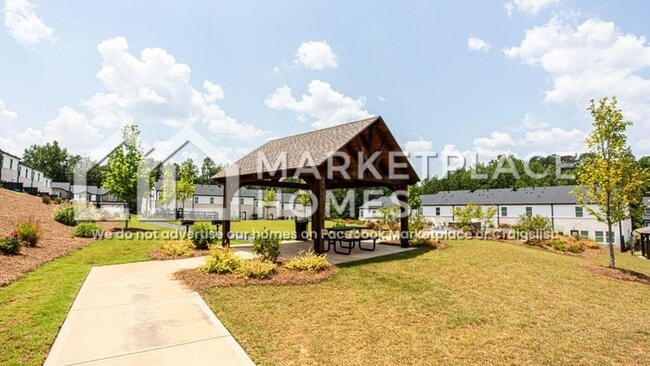 Building Photo - 301 White Tail Rd