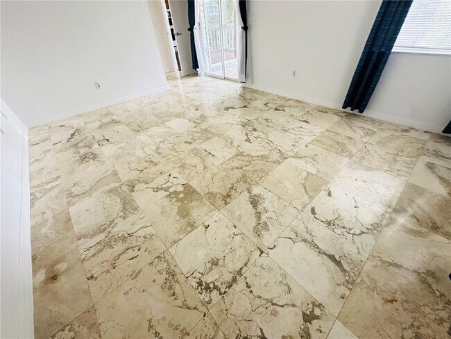 Building Photo - 6825 Stonesthrow Cir N