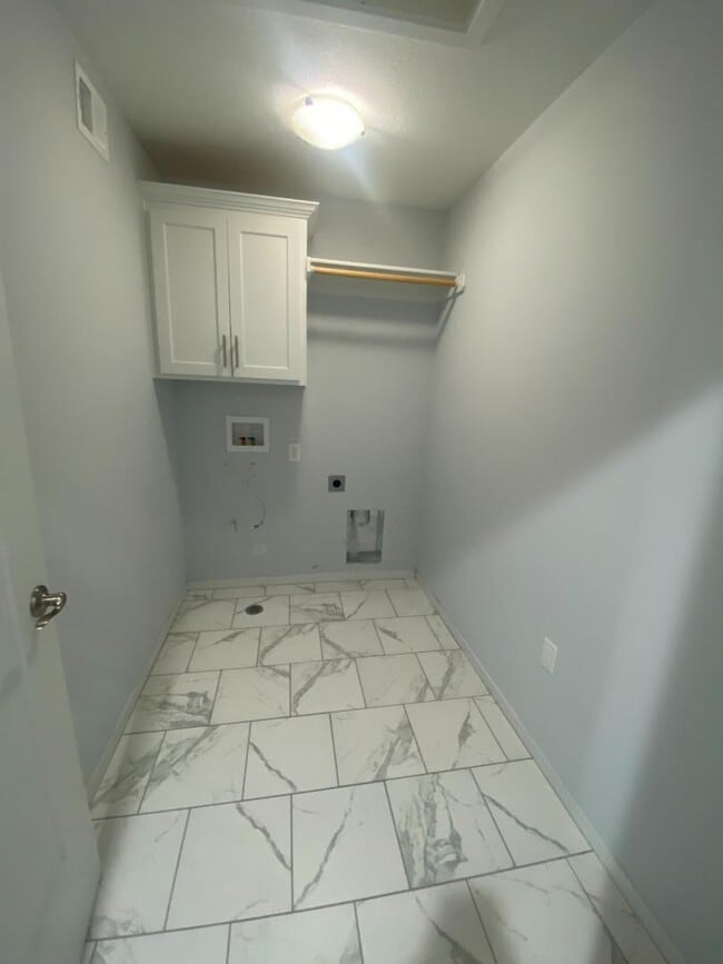 Building Photo - 21318 W 117th Terrace