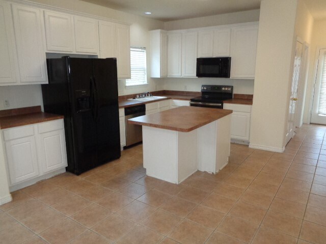 Building Photo - 10223 Checkerberry Park Ln