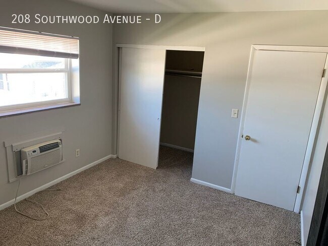 Building Photo - 208 Southwood Ave