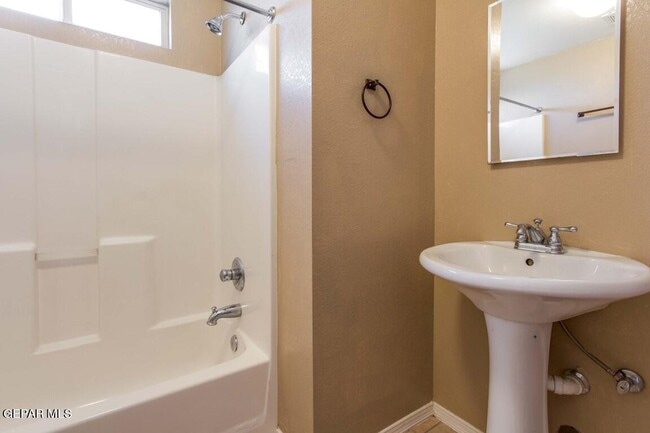 Building Photo - 3256 Bell Point Dr